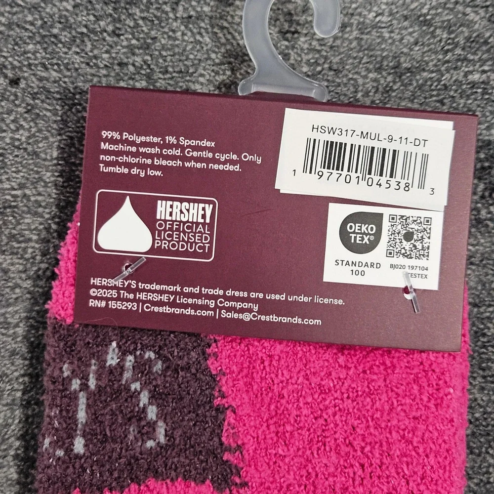 Hershey's Womens Pink Fuzzy Crew Socks Chocolate Bar‎ Hearts Size 5-9.5